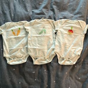 [set of 3] Baby GAP organic cotton veggie onesies